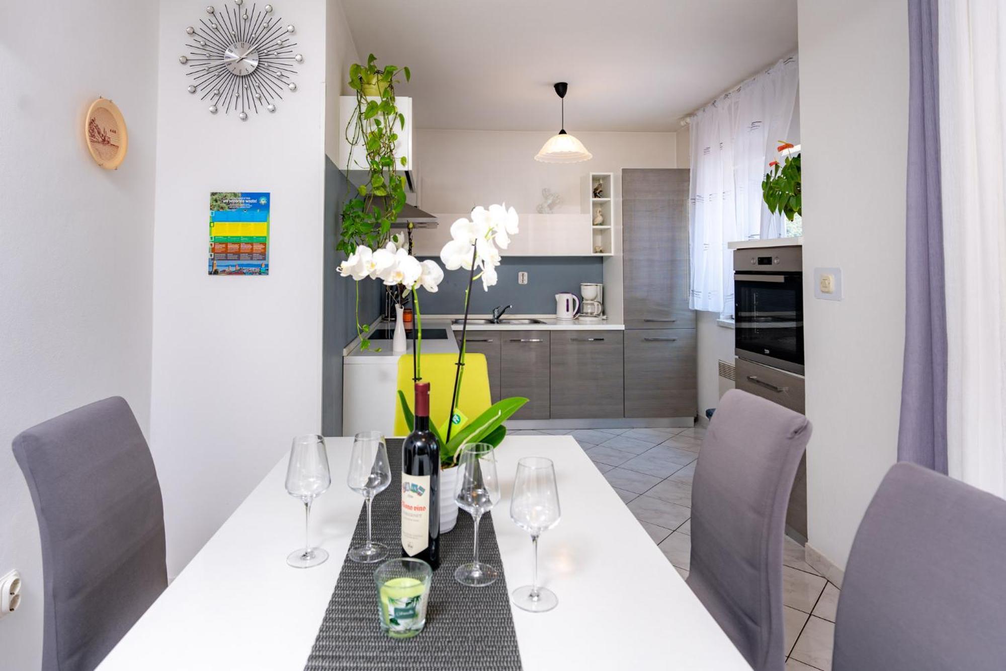 Apartments Lores راب المظهر الخارجي الصورة